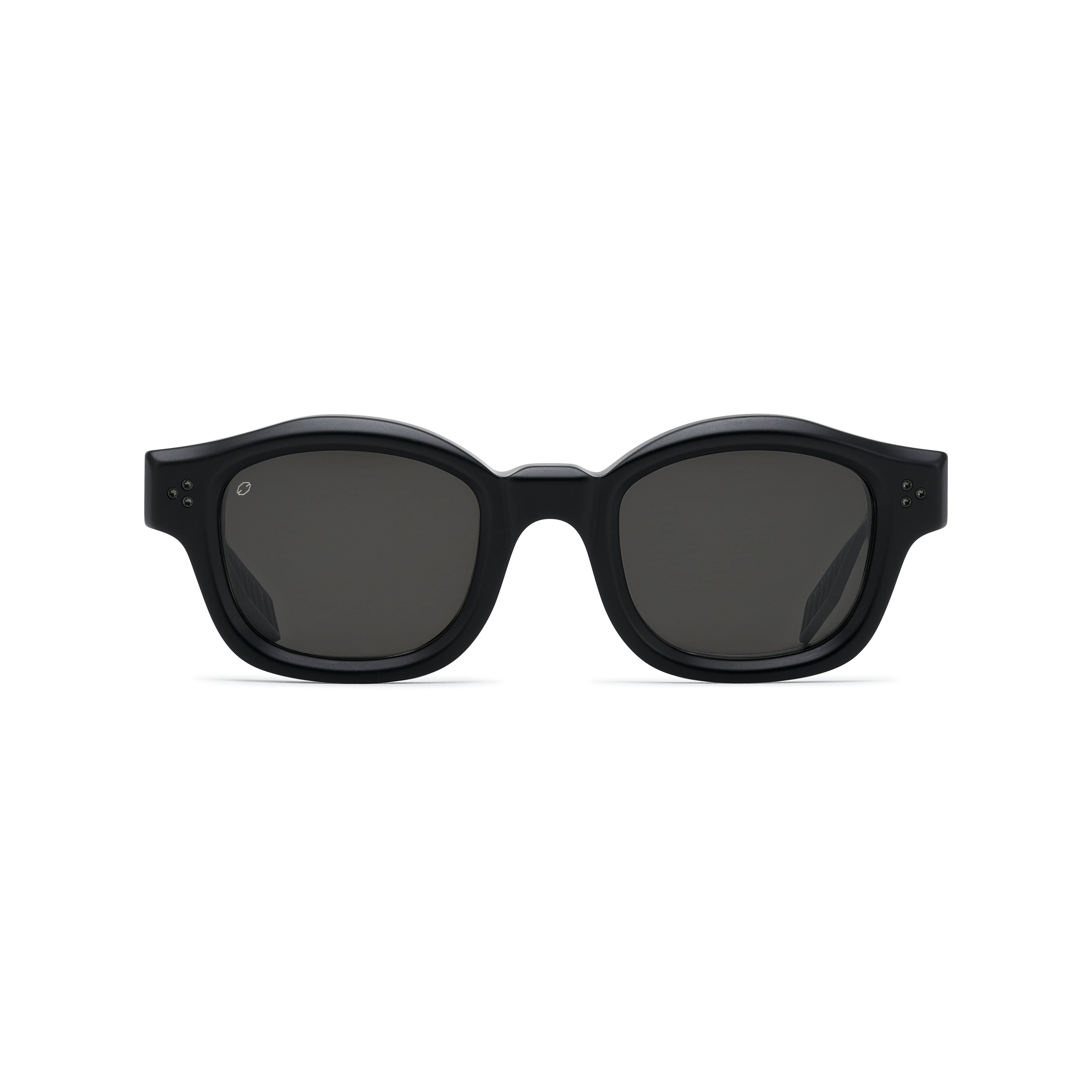 V2 – T HENRI