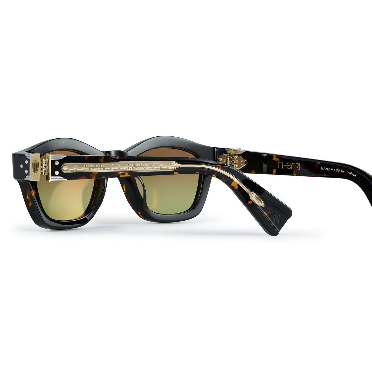 AURELIA Sunglasses T HENRI 