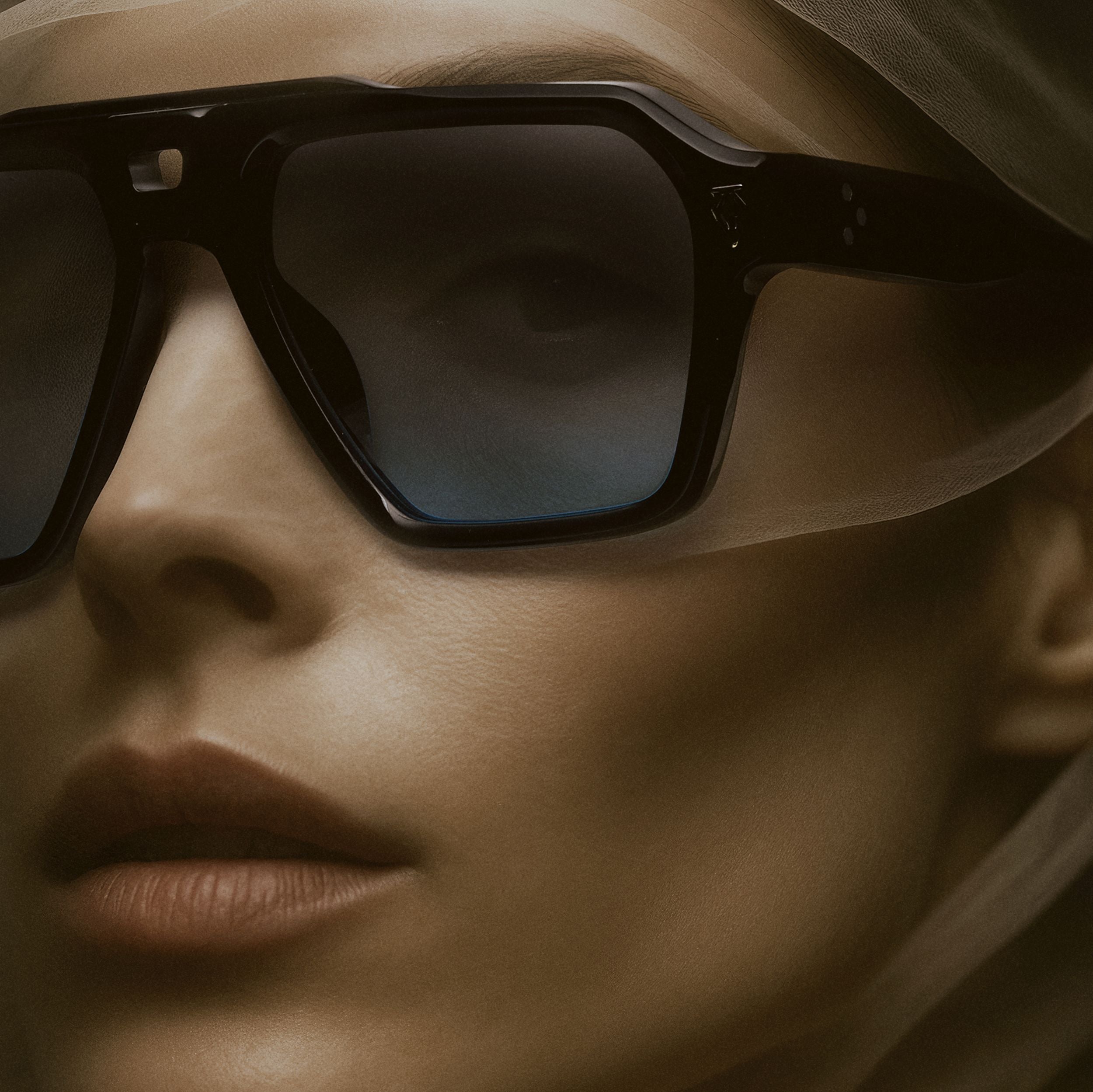 SKYLINE Sunglasses T HENRI 