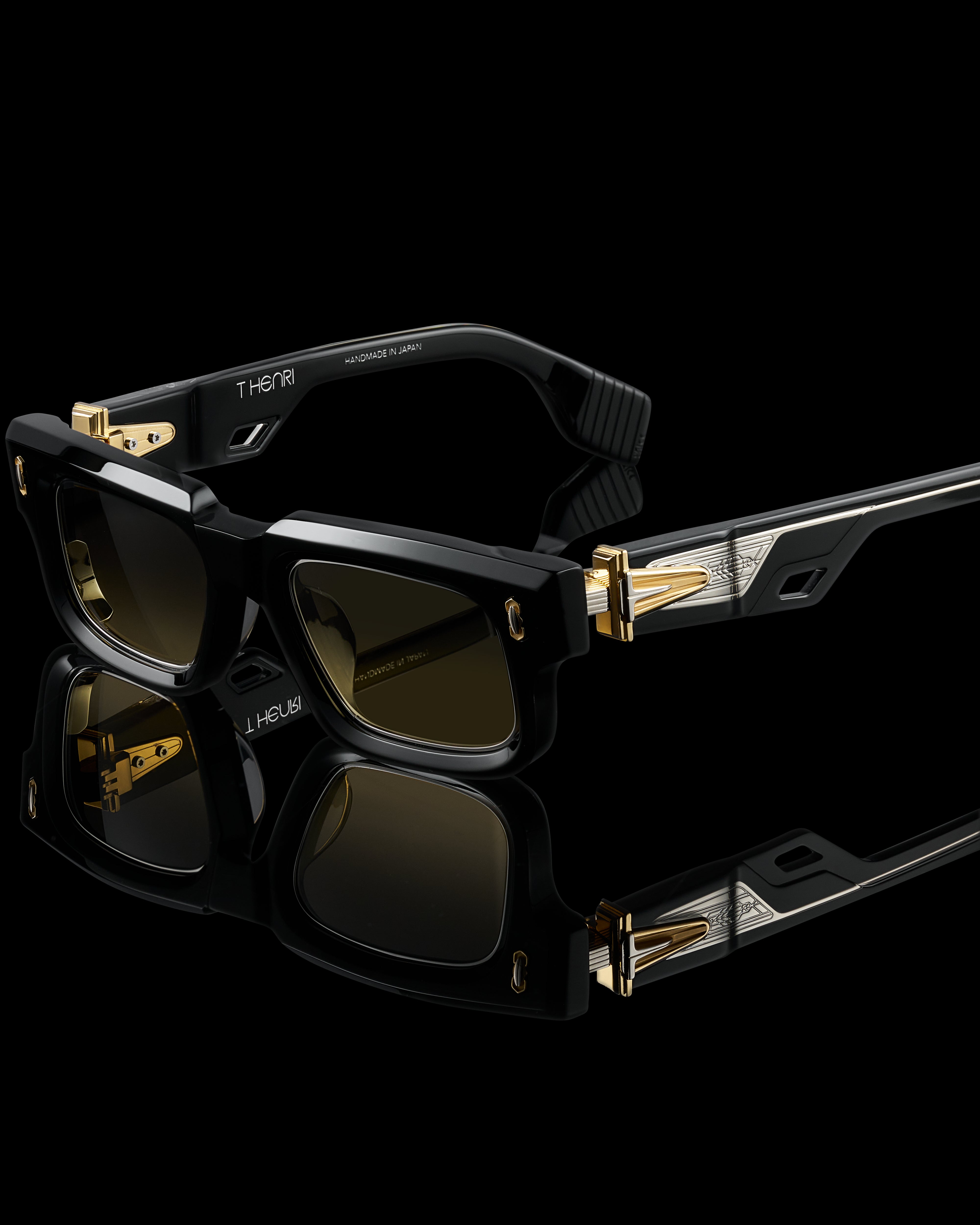 files/SUPERLEGGERA_THENRI_Shadow_Designer_Sunglasses_CreativeB_306_d62d5a9f-dd0b-4a38-84f2-0c91b2d8bc8d.jpg