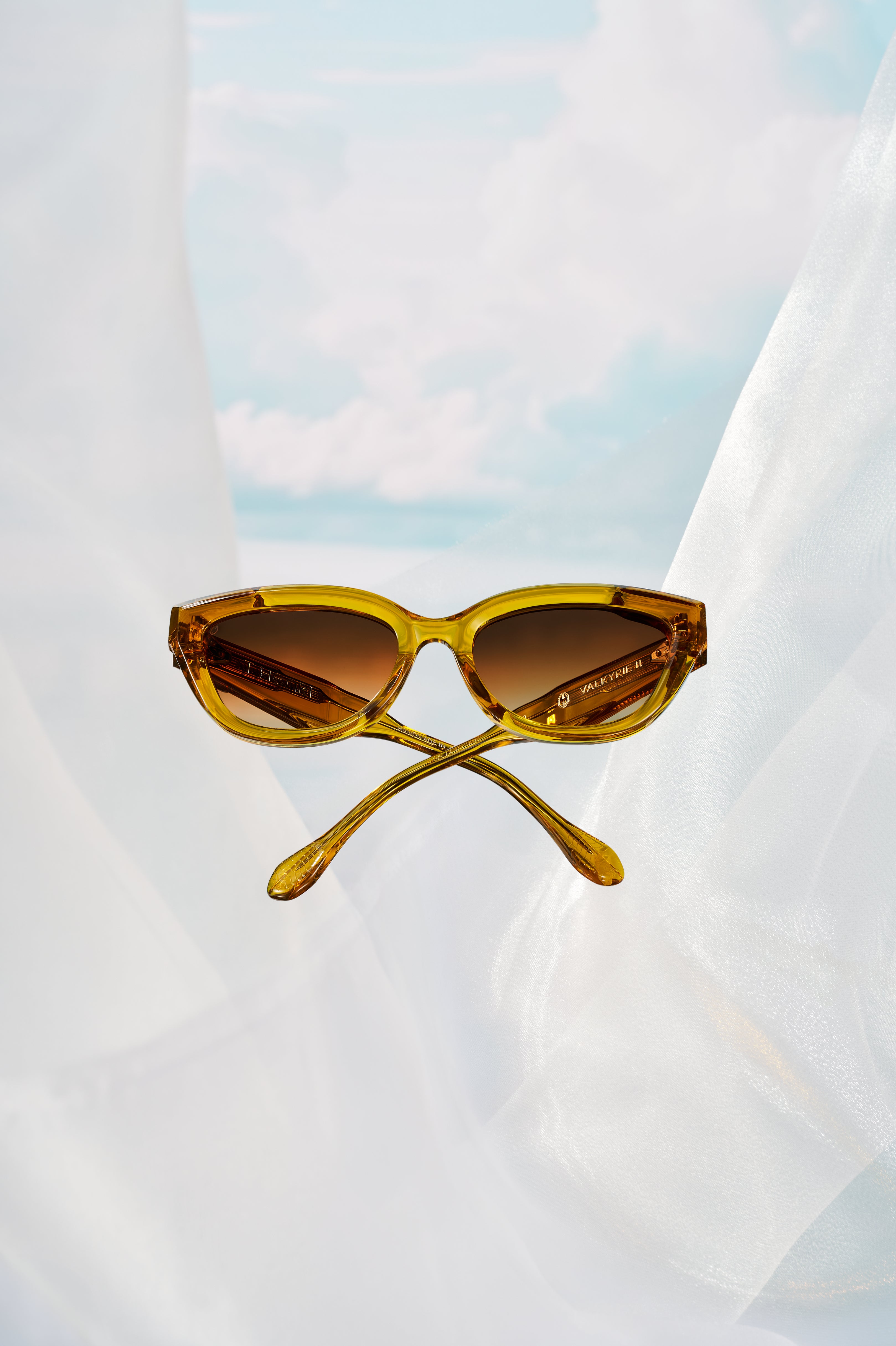 files/VALKYRIE_THENRI_Aura_Designer_Sunglasses_Creative.jpg